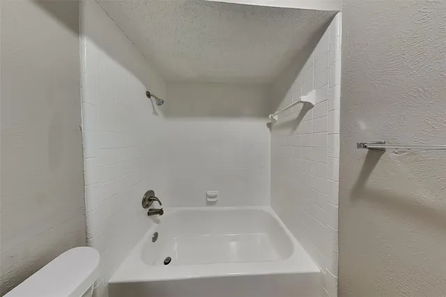 $2,525 | 1711 Elizabeth Drive, Carrollton, TX 75007