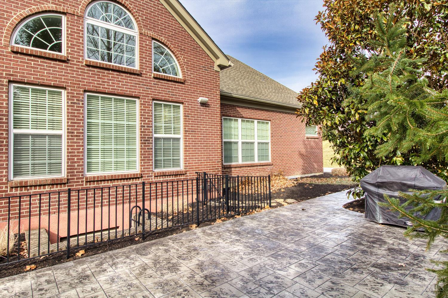 2274 Pointe Place Cincinnati, OH 45244 - Photo 64 of 71