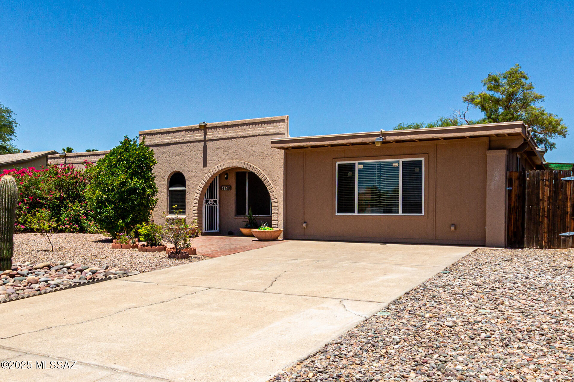 4140 West Magee Road Tucson, AZ 85741 - Photo 2 of 29 Gallery Image 2
