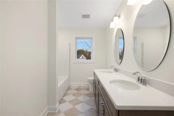 $996,840 | 74 Cardinal Road, Cranston, RI 02921