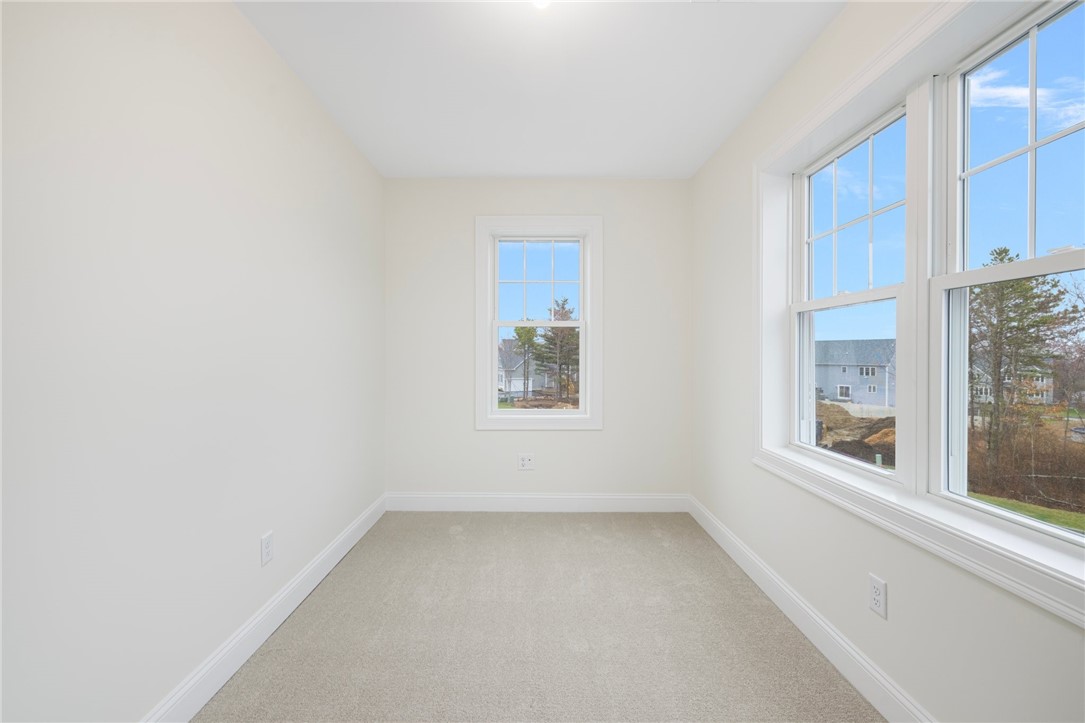 74 Cardinal Road Cranston, RI 02921 - Photo 23 of 24