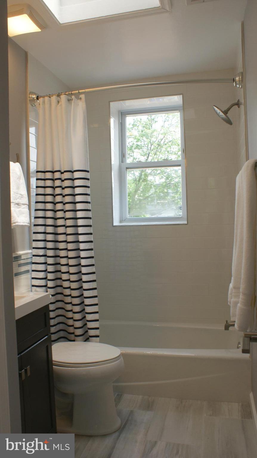 515 23rd Place Northeast Washington, DC 20002 - Photo 16 of 30 Upstairs Bath