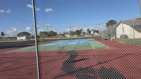 $160,000 | 3050 Sunrise Lakes Drive East, Unit 302, Sunrise, FL 33322