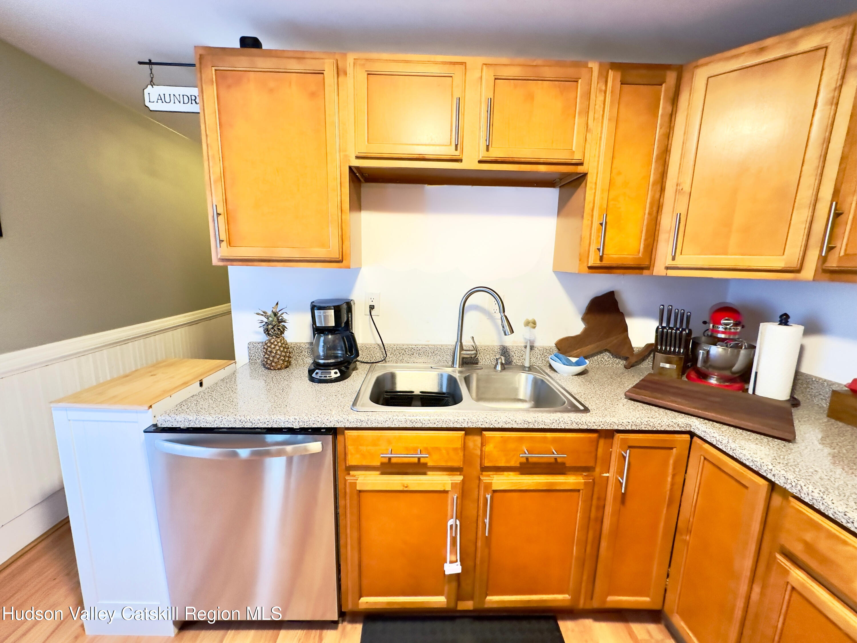 809 Sleepy Hollow Road Athens, NY 12015 - Photo 6 of 24 b7378385-847a-4d86-918b-6047d015627f