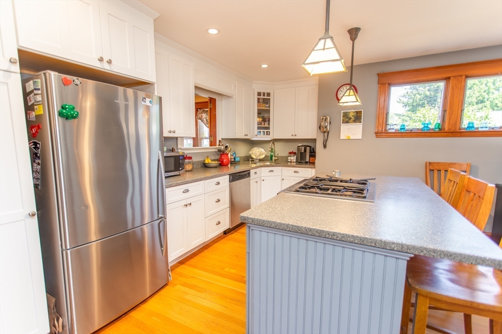 52 Wachusett Road Weymouth, MA 02191 - Photo 21 of 41
