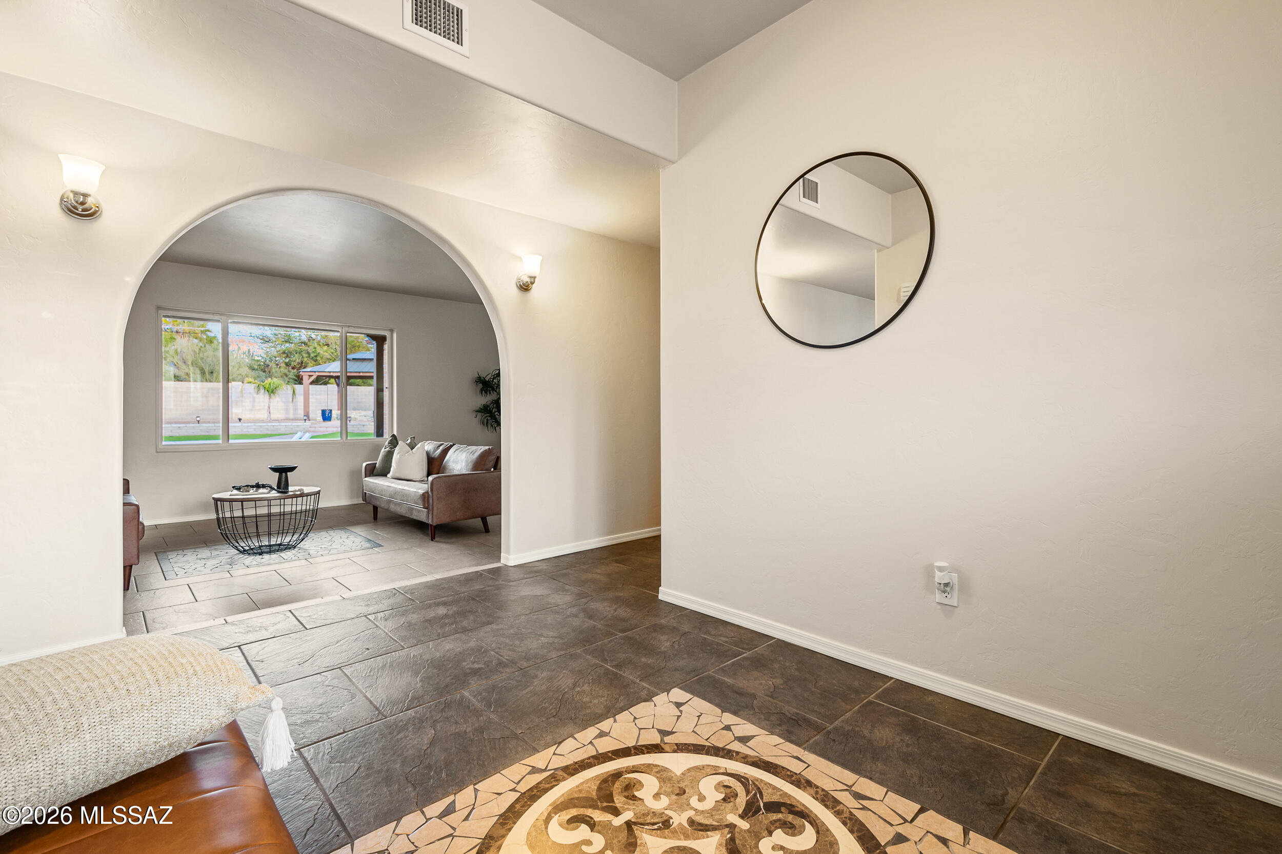 521 South Craycroft Road Tucson, AZ 85711 - Photo 8 of 48 Gallery Image 8