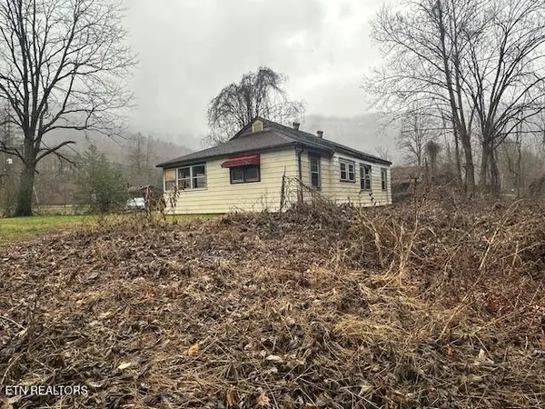 $49,900 | 13086 Highway 38, Evarts, KY 40828