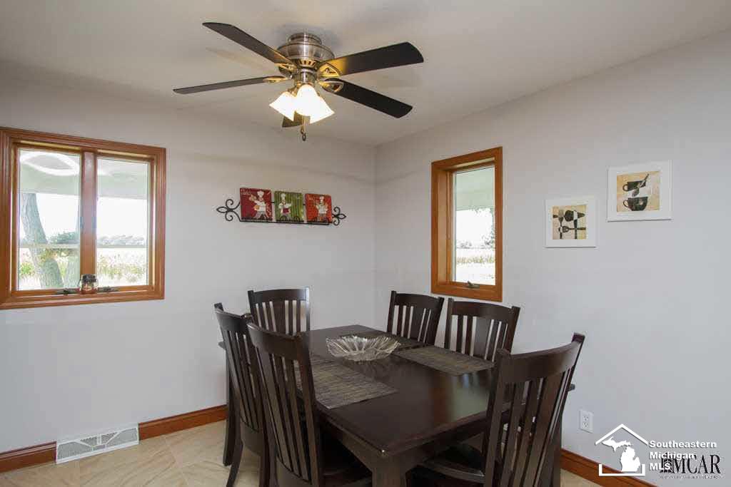 7364 Beck Road Ottawa Lake, MI 49267 - Photo 8 of 45 Eat-In Area