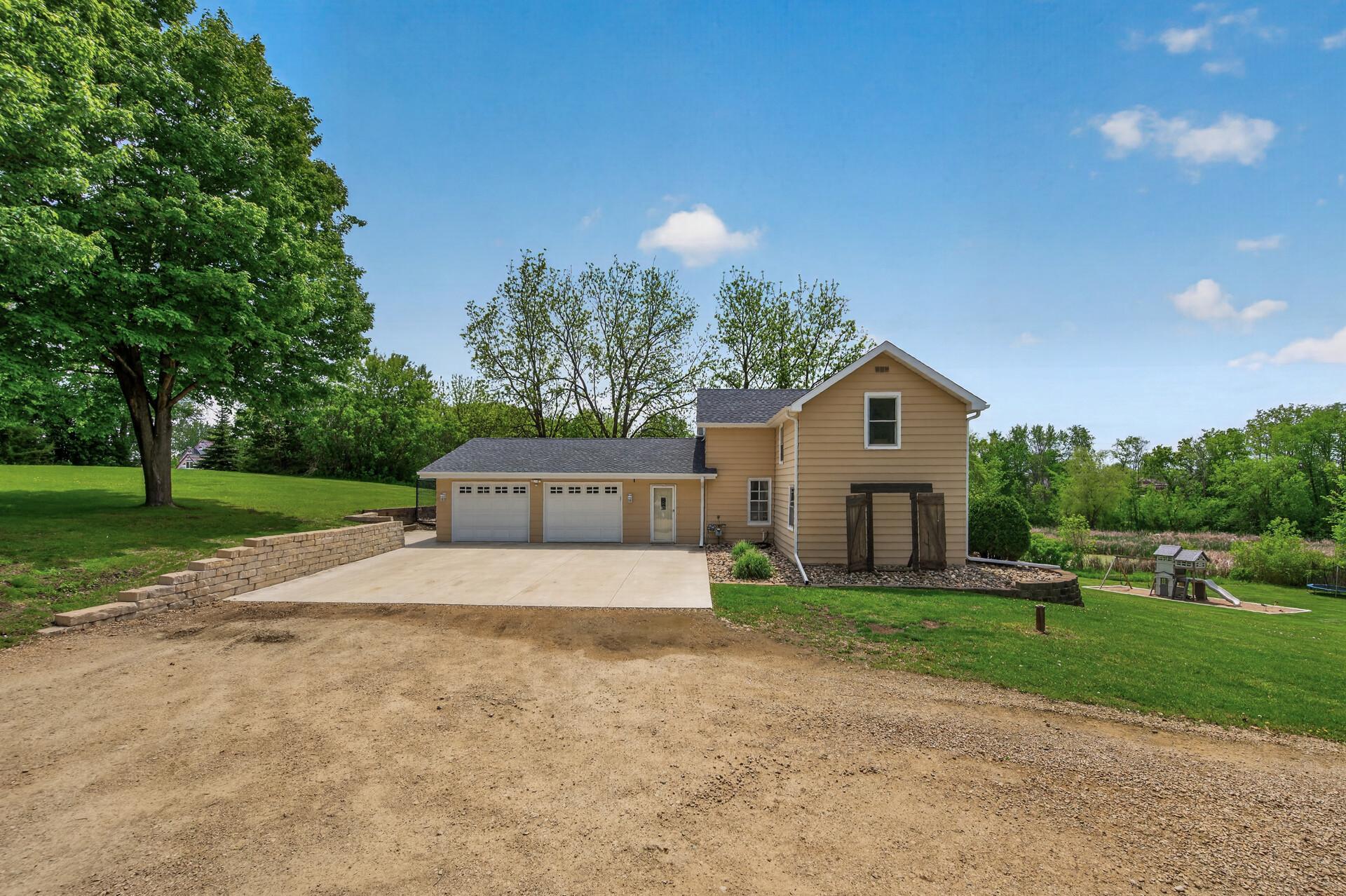 109 Lydia Road Jordan, MN 55352 - Photo 3 of 52