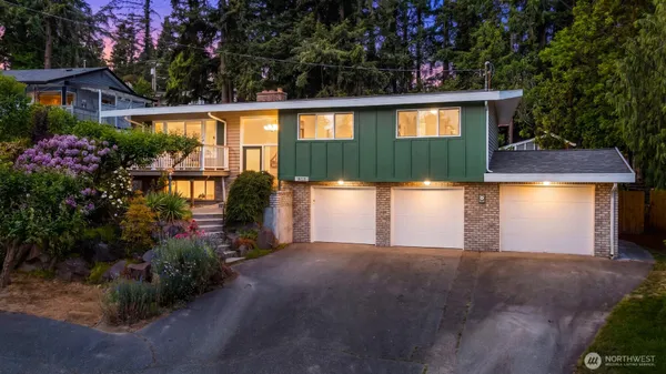 $1,150,000 | 18025 70th Place West, Edmonds, WA 98026