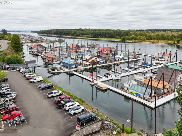 $169,000 | 19609 Northeast Marine Drive, Unit C4, Portland, OR 97230