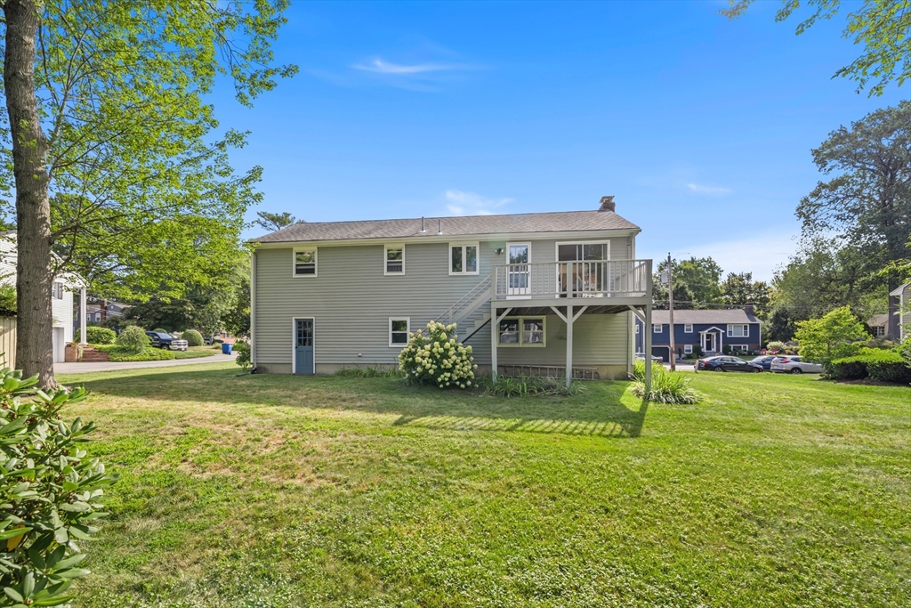 9 Hemlock Road Reading, MA 01867 - Photo 36 of 42 Gallery Image 36