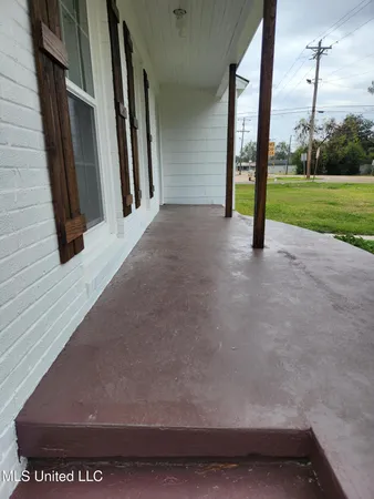 $109,900 | 111 East Fifteenth Street, Yazoo City, MS 39194