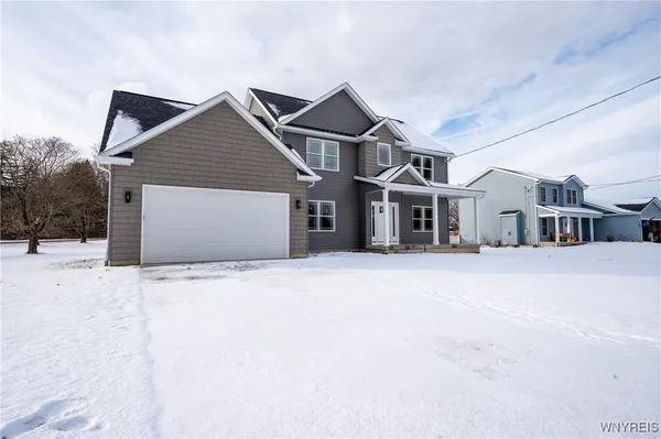 $559,900 | 8418 Evelyn Drive, Eden, NY 14057