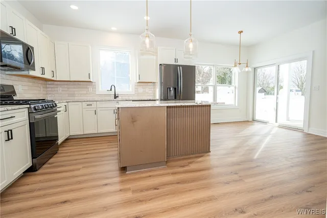 $565,000 | 8418 Evelyn Drive, Eden, NY 14057