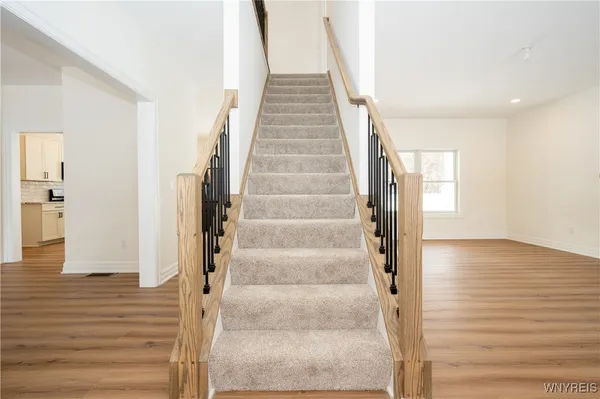 $559,900 | 8418 Evelyn Drive, Eden, NY 14057