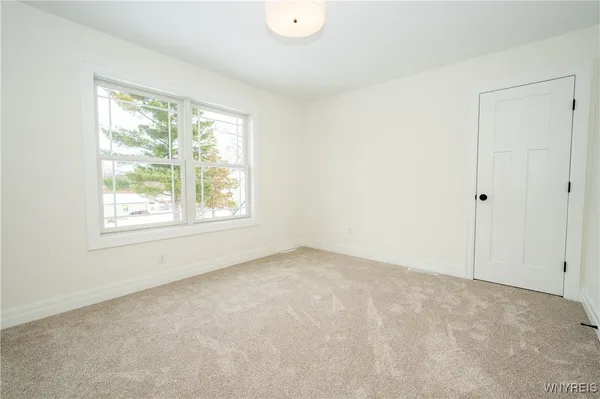 $559,900 | 8418 Evelyn Drive, Eden, NY 14057