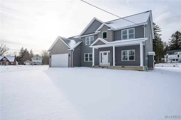 $559,900 | 8418 Evelyn Drive, Eden, NY 14057