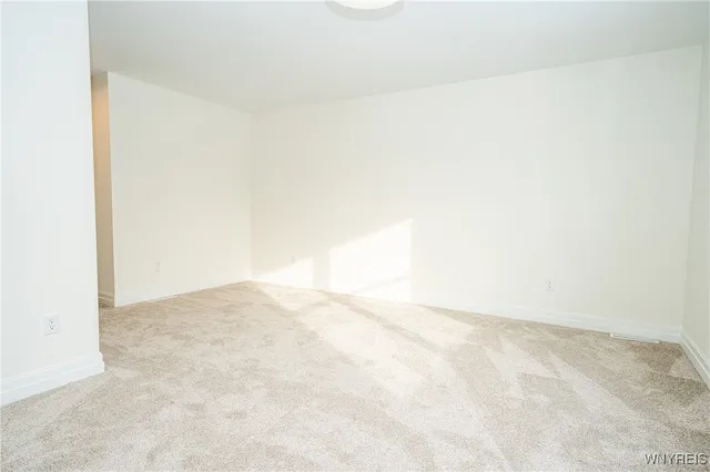 $565,000 | 8418 Evelyn Drive, Eden, NY 14057