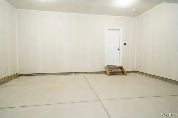 $559,900 | 8418 Evelyn Drive, Eden, NY 14057