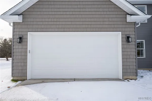 $559,900 | 8418 Evelyn Drive, Eden, NY 14057