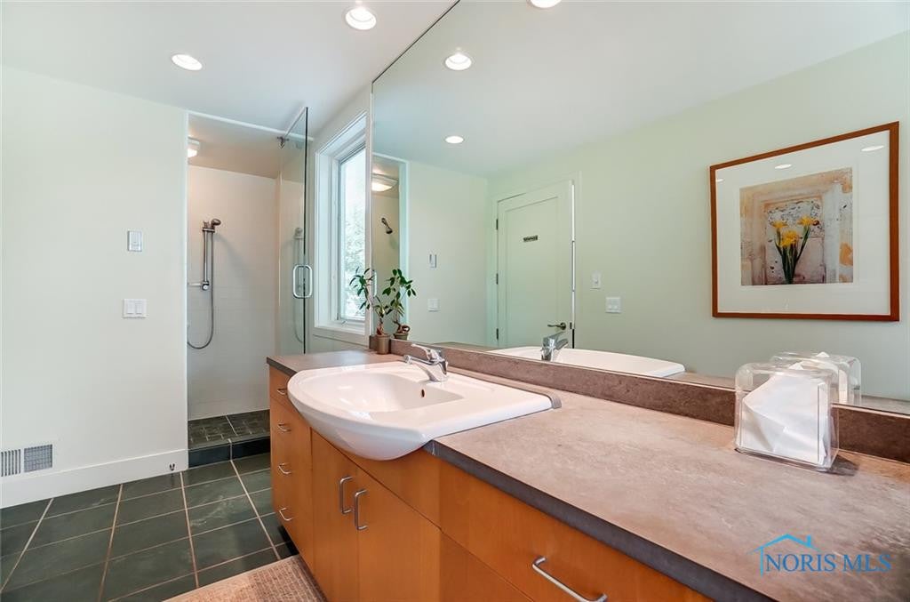 121 South River Road Waterville, OH 43566 - Photo 28 of 49 Gallery Image 28