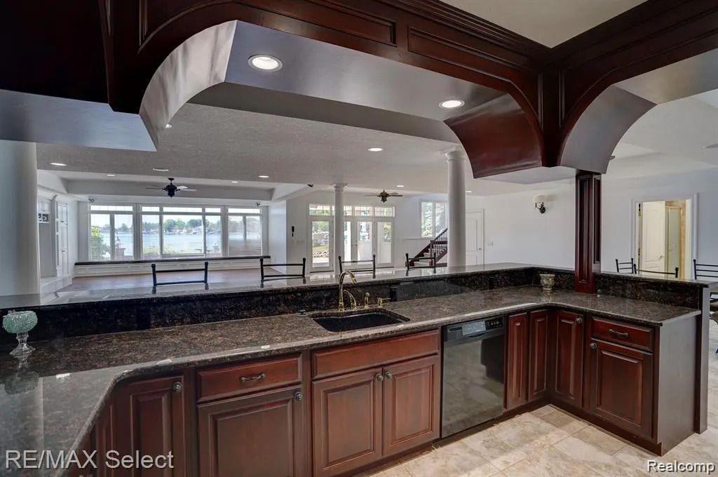 2571 North Long Lake Road Fenton, MI 48430 - Photo 70 of 78