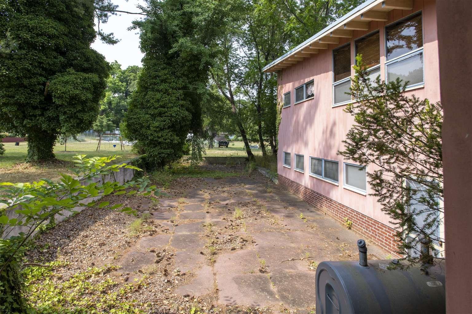 55 Rutgers Avenue Bridgeton, NJ 08302 - Photo 3 of 25 Gallery Image 3