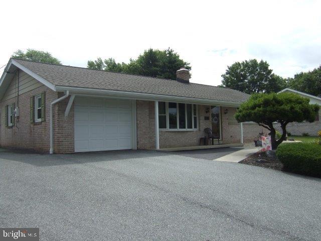 1047 Nissley Road Lancaster, PA 17601 - Photo 4 of 27 Gallery Image 4