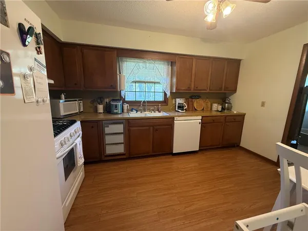 $215,000 | 1405 South Rouse Street, Pittsburg, KS 66762