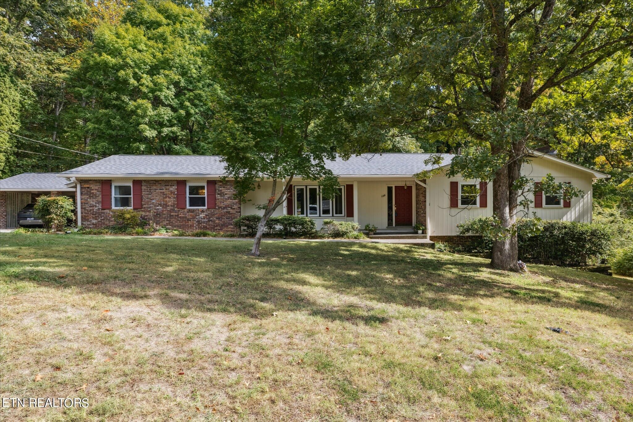 139 Windham Road Oak Ridge, TN 37830 - Photo 1 of 30
