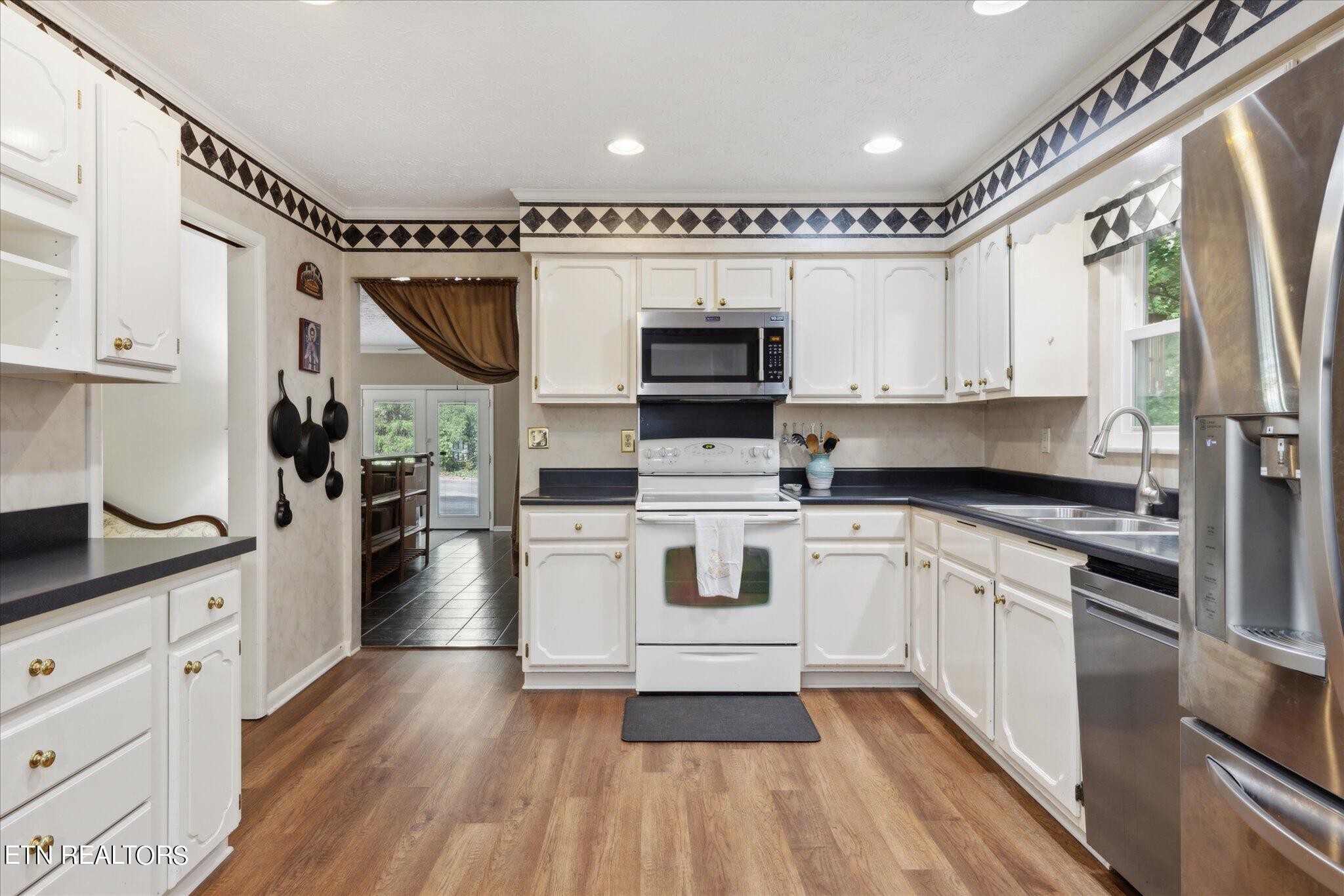 139 Windham Road Oak Ridge, TN 37830 - Photo 5 of 30