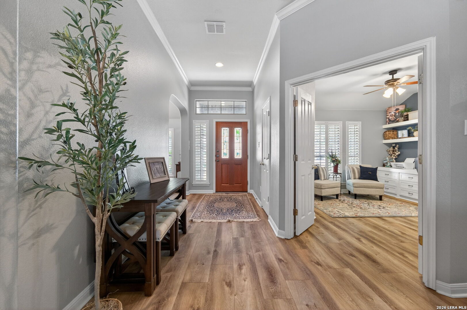 9514 Potters Point Helotes, TX 78023 - Photo 6 of 37 a view of a hallway and dining room