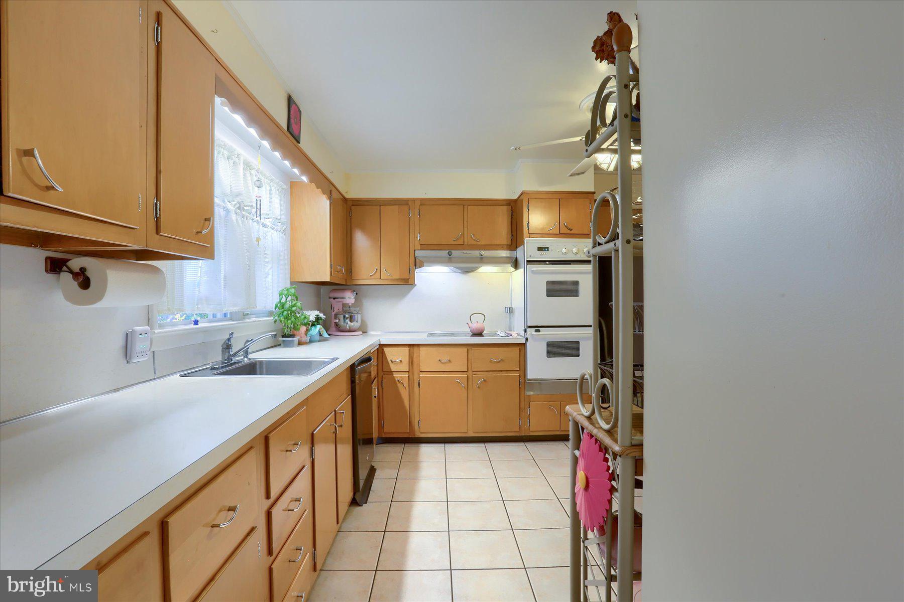 4407 Fargreen Road Harrisburg, PA 17110 - Photo 12 of 35 Gallery Image 12