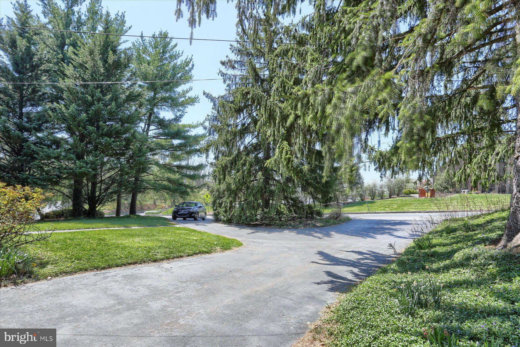 4407 Fargreen Road Harrisburg, PA 17110 - Photo 5 of 35 Gallery Image 5