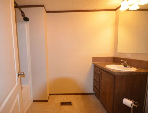 $57,000 | 112 St Ann Street, Mankato, MN 56001