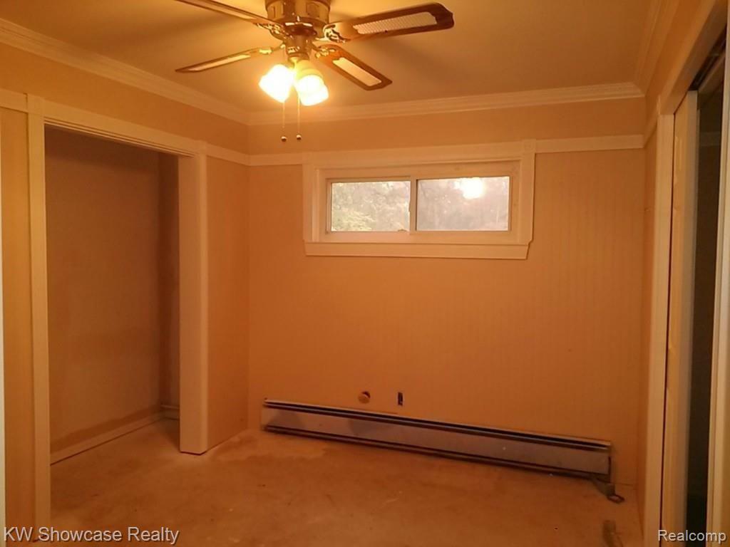 3190 Emmons Avenue Rochester, MI 48307 - Photo 9 of 27 WP_20141002_004.jpg