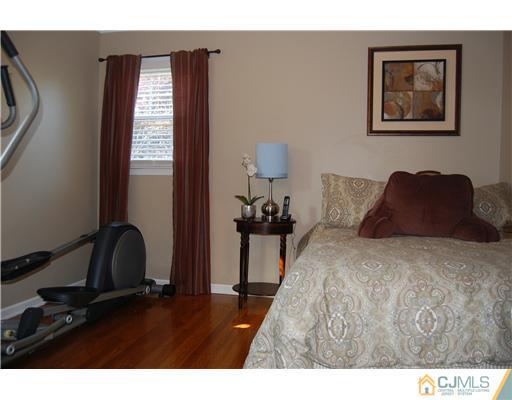 961 Raritan Road Scotch Plains, NJ 07076 - Photo 15 of 25