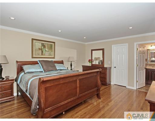 961 Raritan Road Scotch Plains, NJ 07076 - Photo 16 of 25