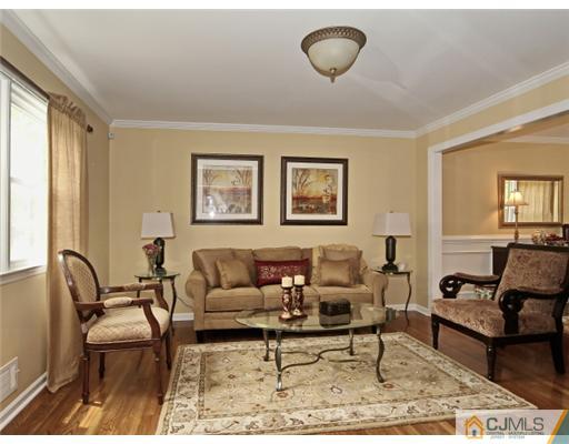 961 Raritan Road Scotch Plains, NJ 07076 - Photo 4 of 25