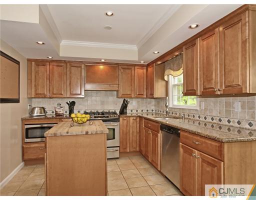 961 Raritan Road Scotch Plains, NJ 07076 - Photo 8 of 25