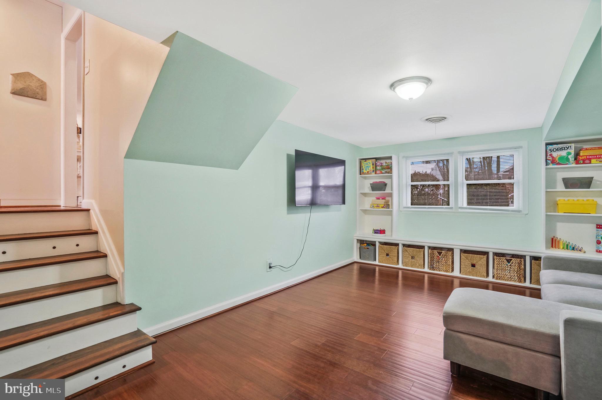7604 Gresham Street Springfield, VA 22151 - Photo 28 of 58 Gallery Image 28