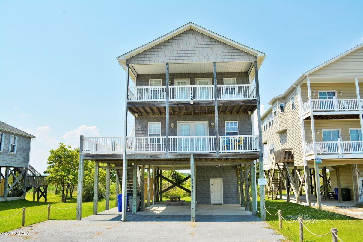 1935 New River Inlet Road North Topsail Beach, NC 28460 - Photo 1 of 97 1935 - front of house