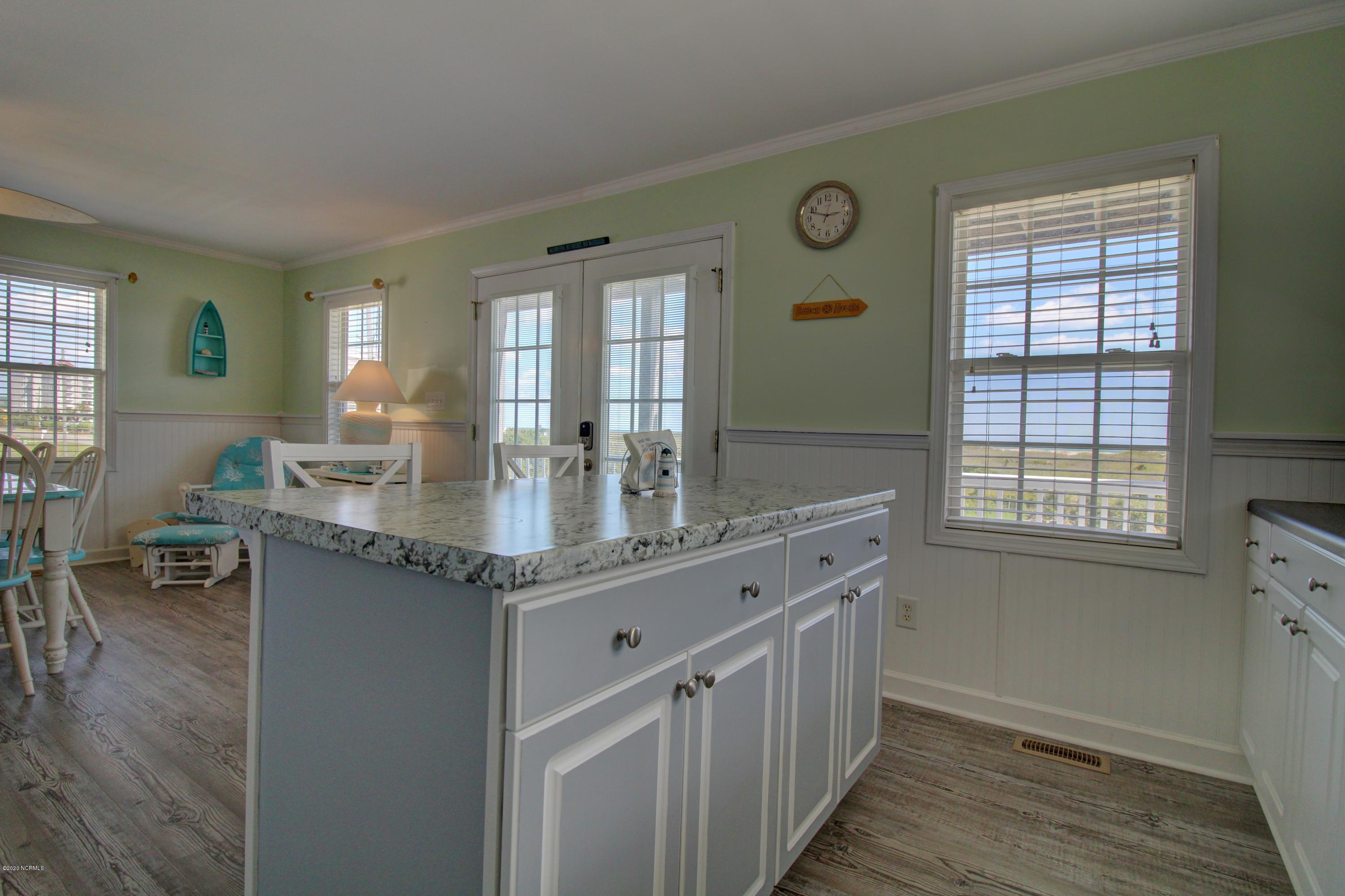 1935 New River Inlet Road North Topsail Beach, NC 28460 - Photo 12 of 97 serenity sands - kitchen b