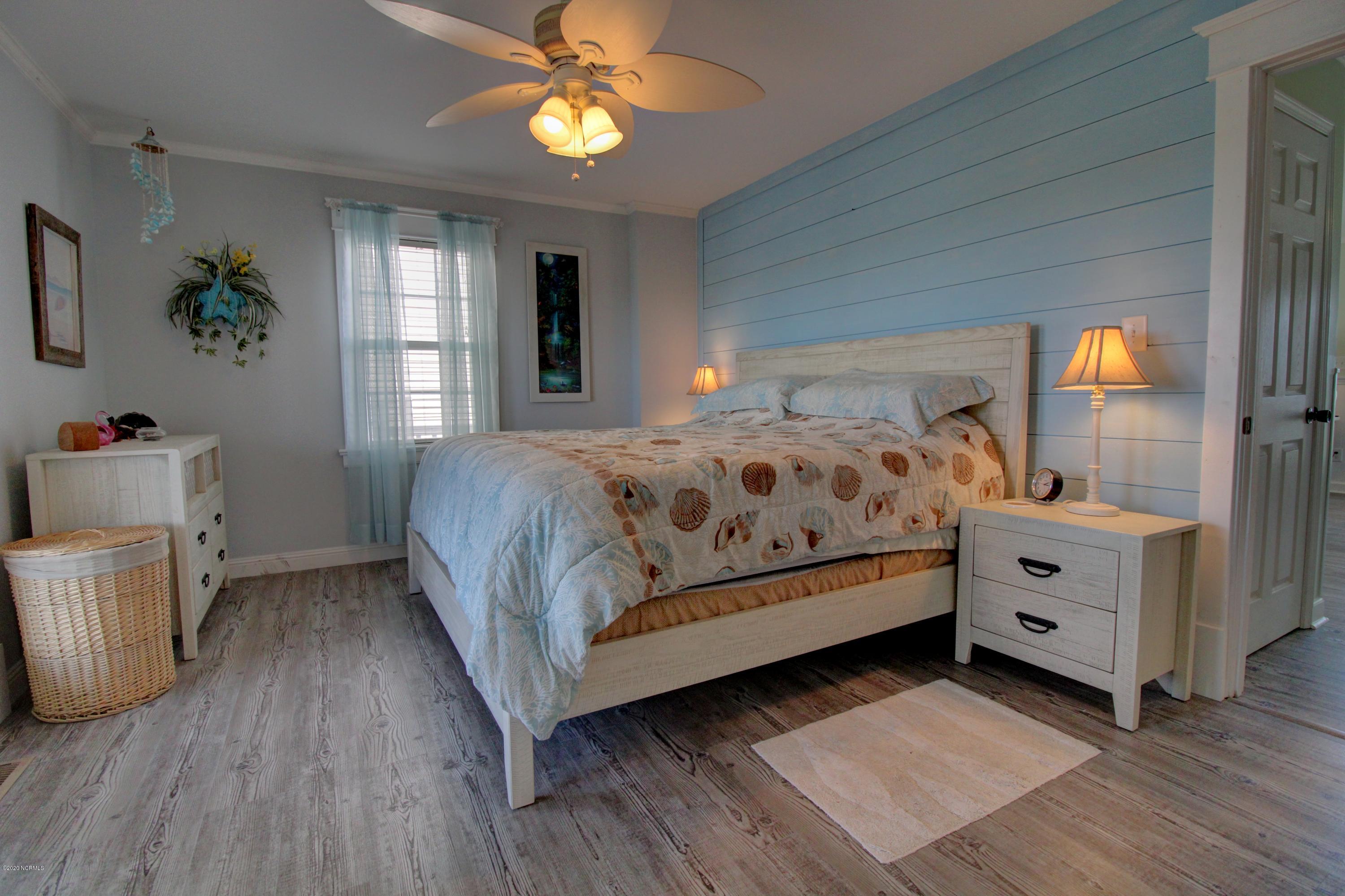 1935 New River Inlet Road North Topsail Beach, NC 28460 - Photo 25 of 97 serenity sands - master bed 2