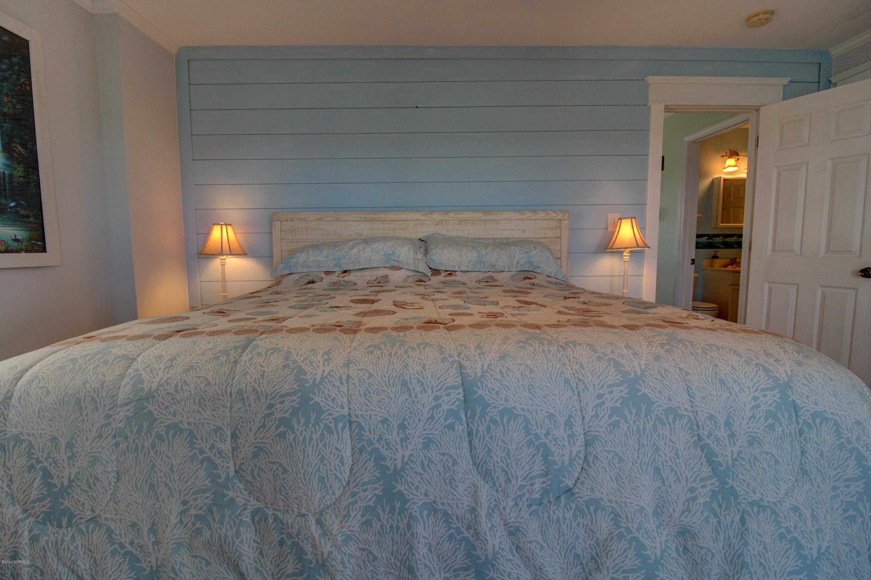 1935 New River Inlet Road North Topsail Beach, NC 28460 - Photo 27 of 97 serenity sands - master bed 4