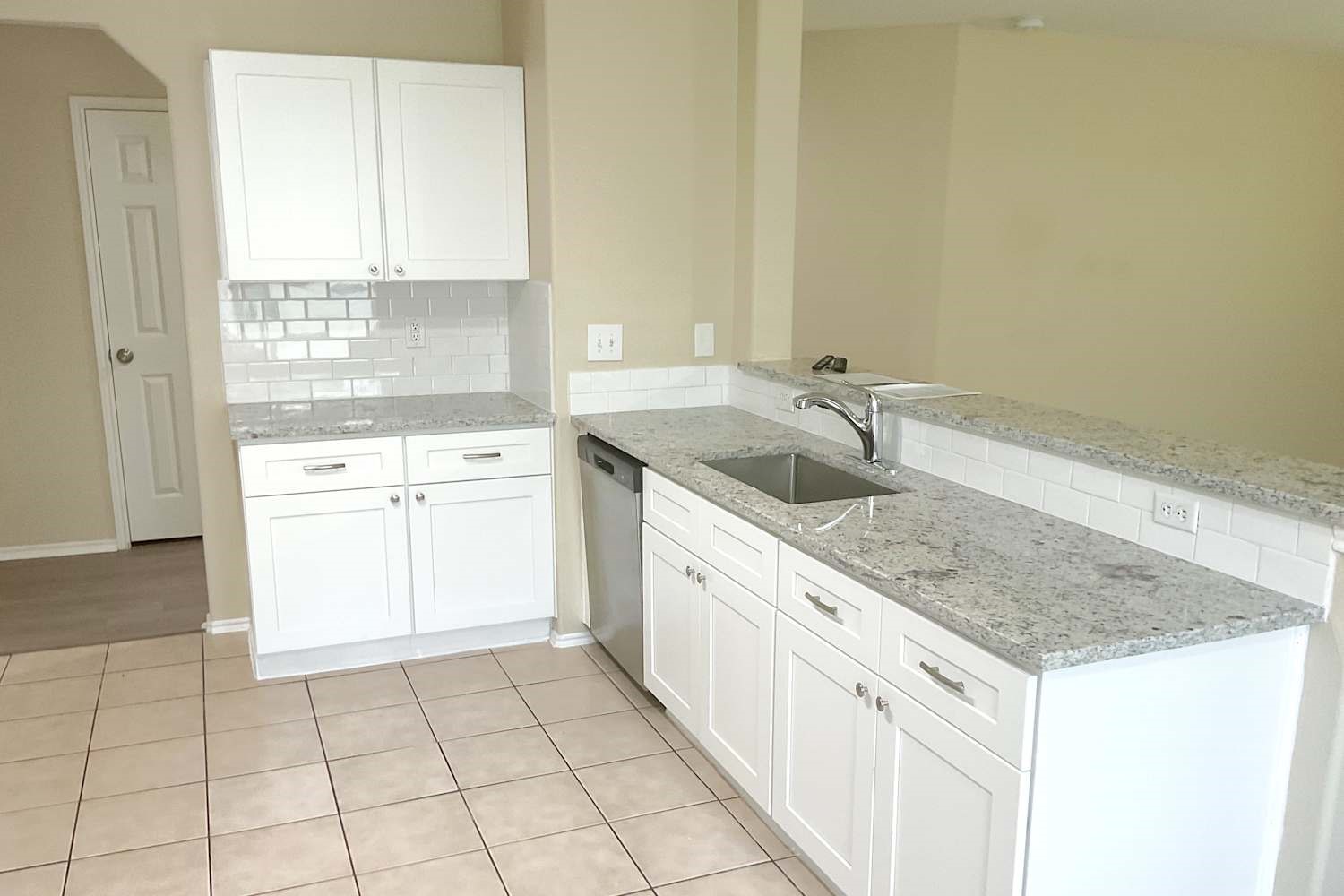 6806 Baron Gate Court Spring, TX 77379 - Photo 7 of 15