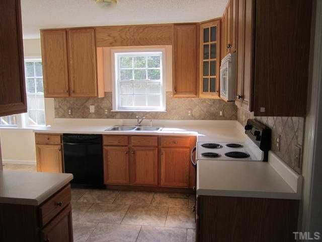 6104 Ruddington Court Willow Spring, NC 27592 - Photo 3 of 11 Gallery Image 3