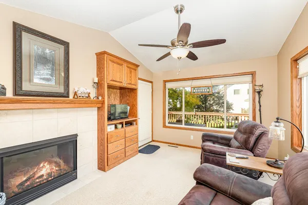 $424,950 | 561 Marmik Circle, Hastings, MN 55033