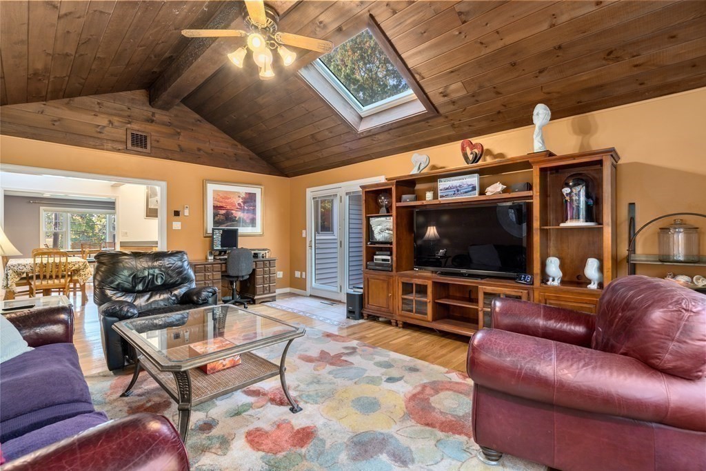 69 Mountain Road Burlington, MA 01803 - Photo 14 of 35 Gallery Image 14